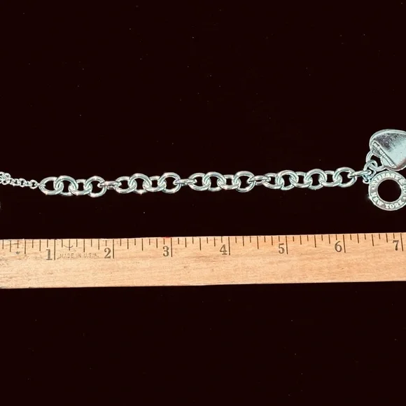 Return to Tiffany & Co. Silver Heart Charm Bracelet - Picture 6 of 9
